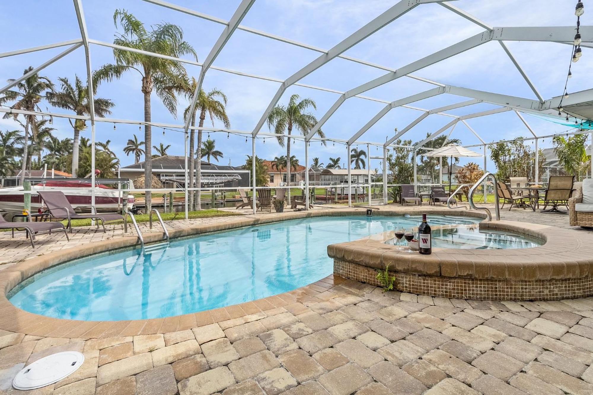 Boating & Fishing Enthusiasts, Heated Pool And Spa, Bicycles - Latitude Adjustment - Roelens Vila Cape Coral Exterior foto