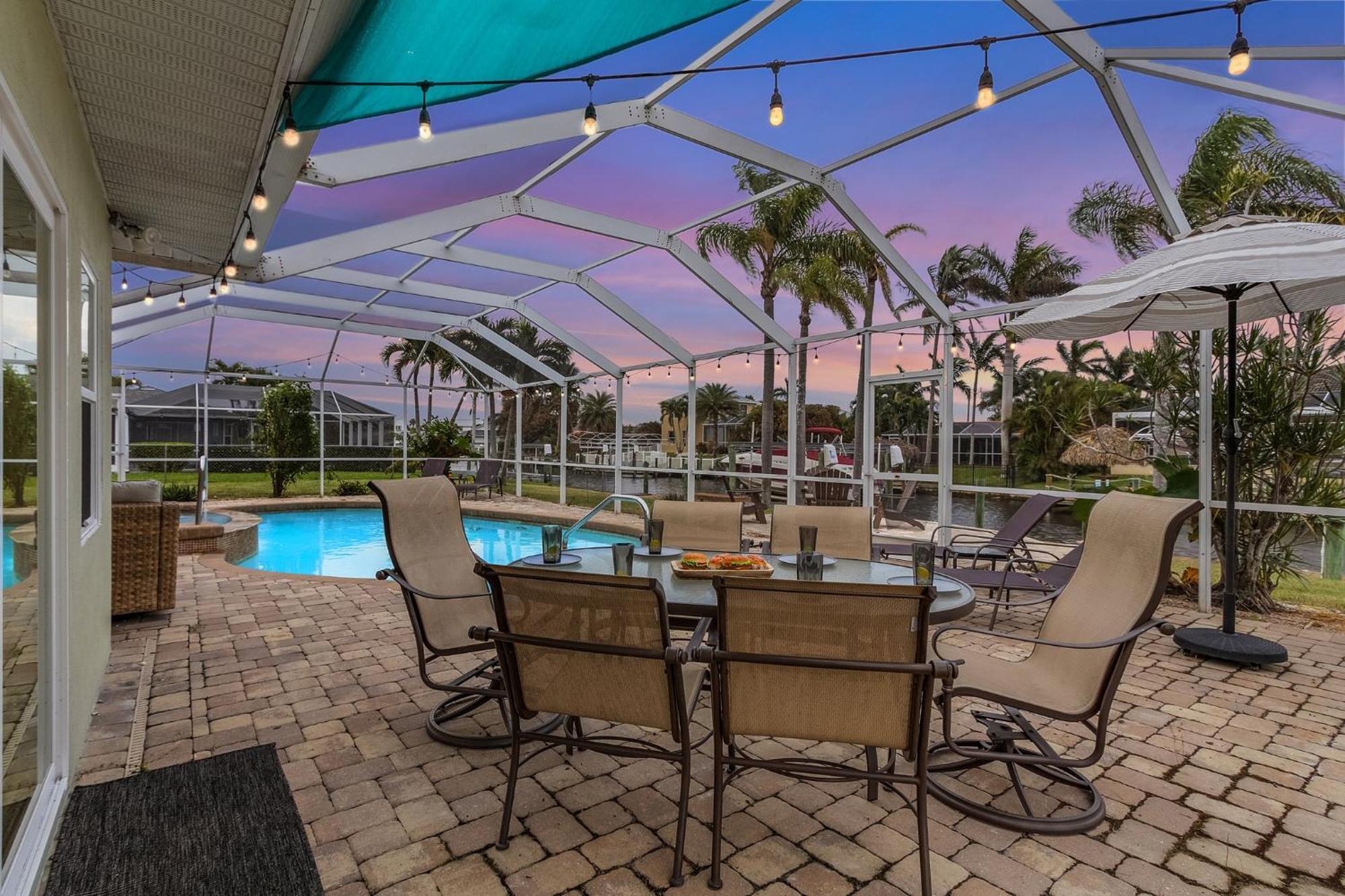 Boating & Fishing Enthusiasts, Heated Pool And Spa, Bicycles - Latitude Adjustment - Roelens Vila Cape Coral Exterior foto