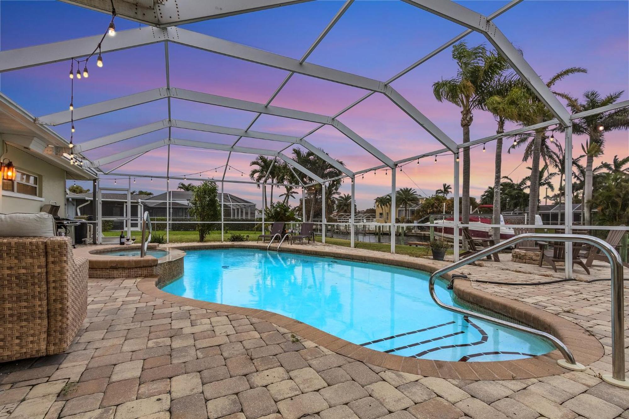 Boating & Fishing Enthusiasts, Heated Pool And Spa, Bicycles - Latitude Adjustment - Roelens Vila Cape Coral Exterior foto